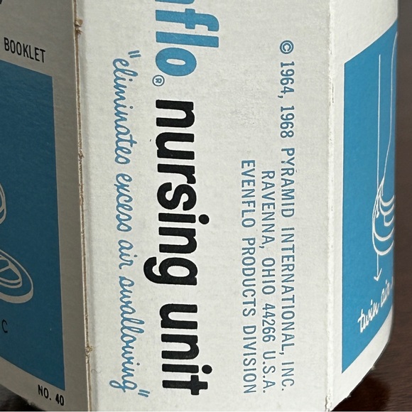 Three Vintage evenflo Baby Bottle Nursing Units (2 With Original Packaging) - Picture 13 of 13